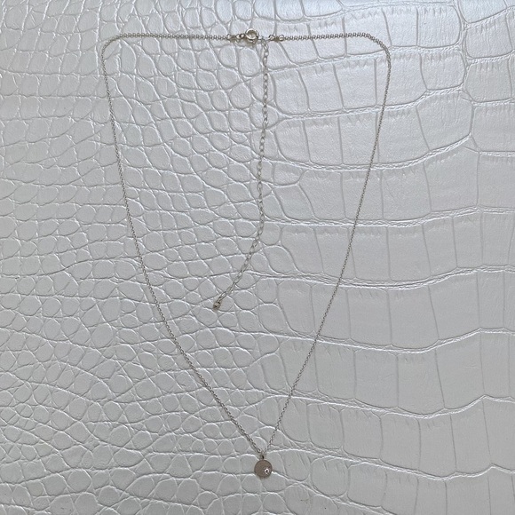 The circle necklace - Picture 3 of 4